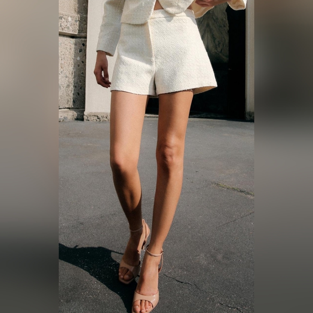 Zara 2024 Collection Ivory Textured Tweed Blazer Short Set - Picture 2 of 14